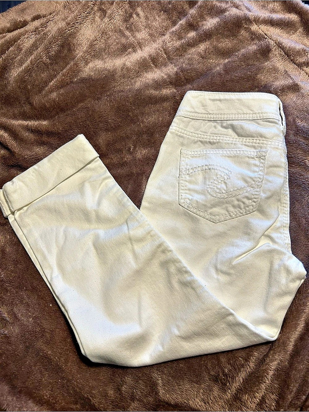 Silver Suki Capri Jeans in White